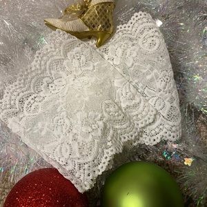 Stretch lace boot cuffs